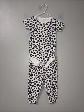 The Peanut Shell Layette White & Black Leopard Body Suit Pants Set 6M Girls